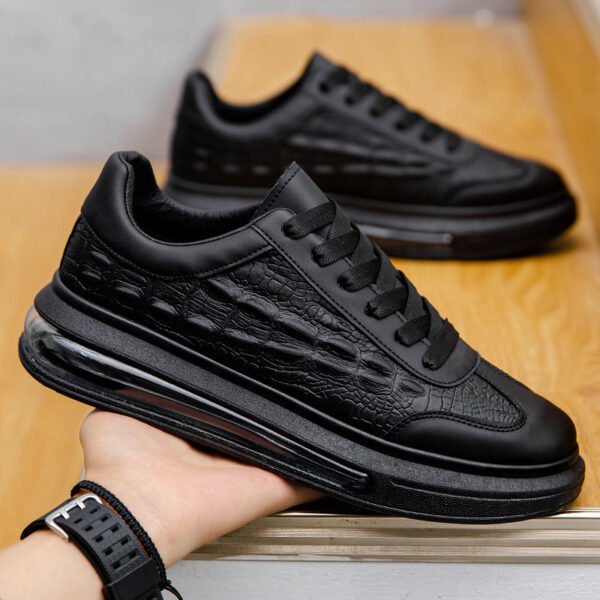⁦Trendy Leather Men's Shoes Fashion Casual Sneakers⁩ - الصورة ⁦4⁩